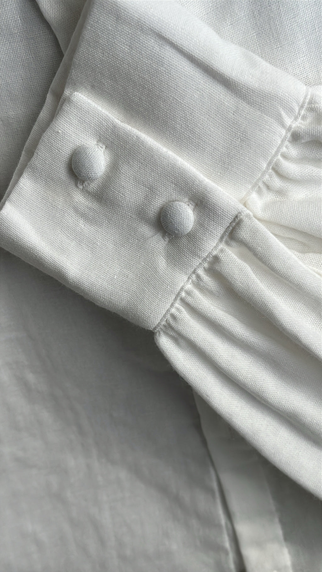 Chemise col montant froncé