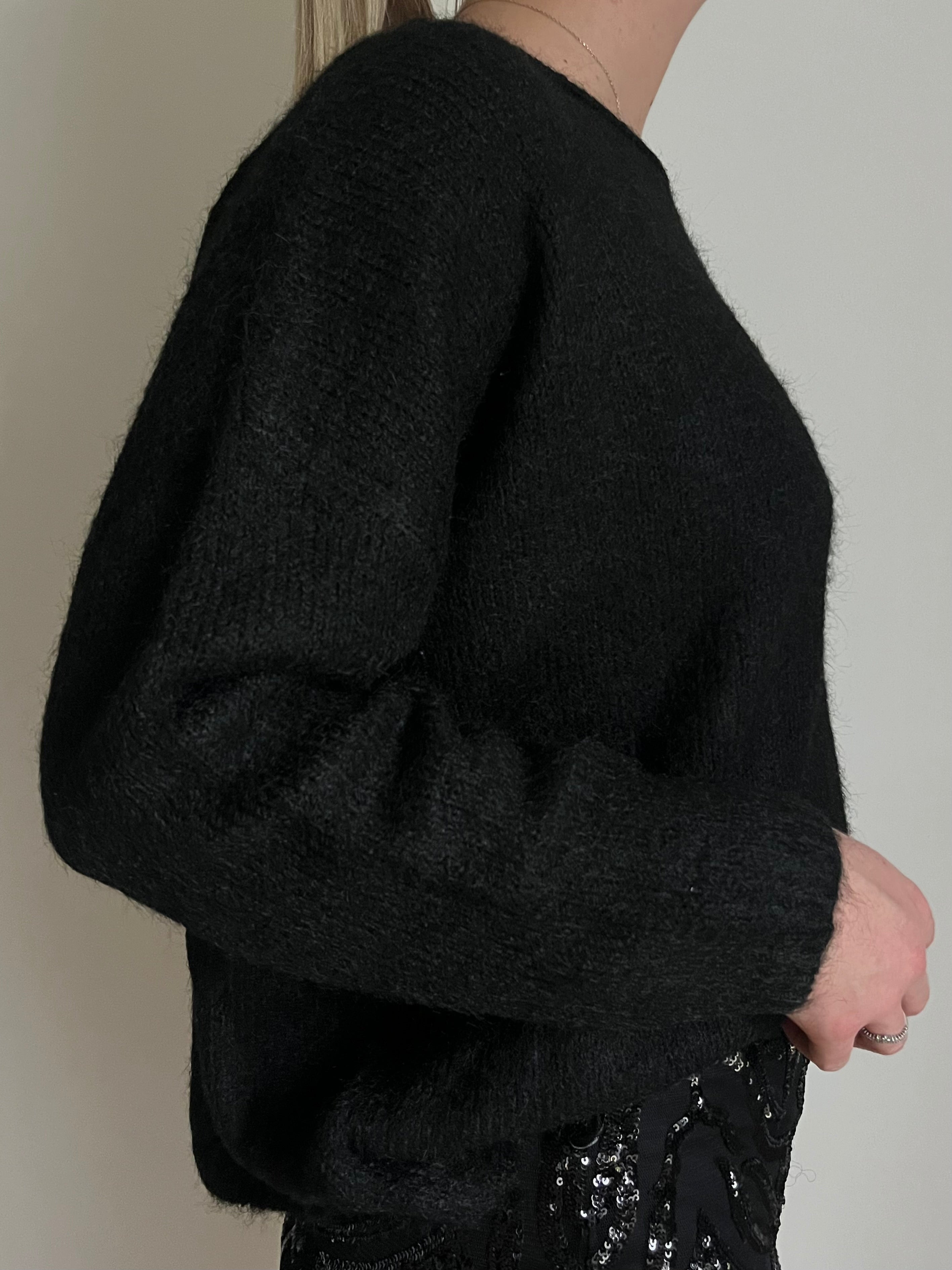 Pull noir à col rond